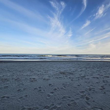 Direct Oceanfront- King Bedroom- Amazing Views/Pools/Hot Tubs/Beach Access/Golf Миртъл Бийч Екстериор снимка